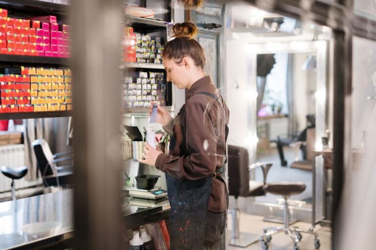 Salon Assistant / Apprentice